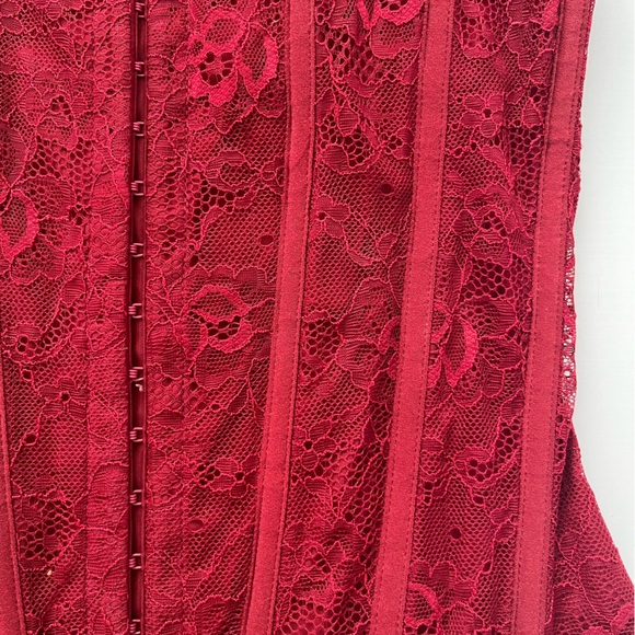 Valentines Garage Burgundy Lace Shapewear Corset - Picture 2 of 8